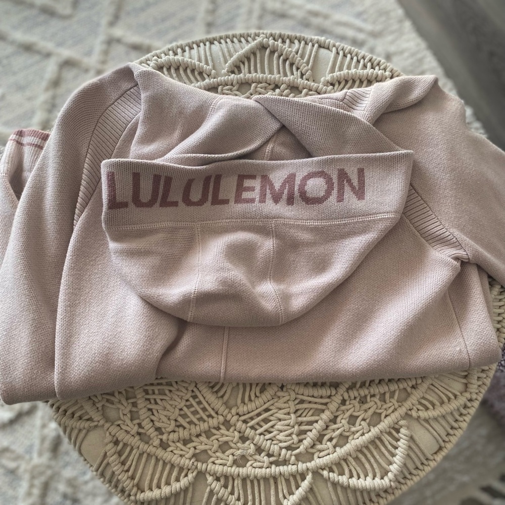 Lululemon hoodie sweater